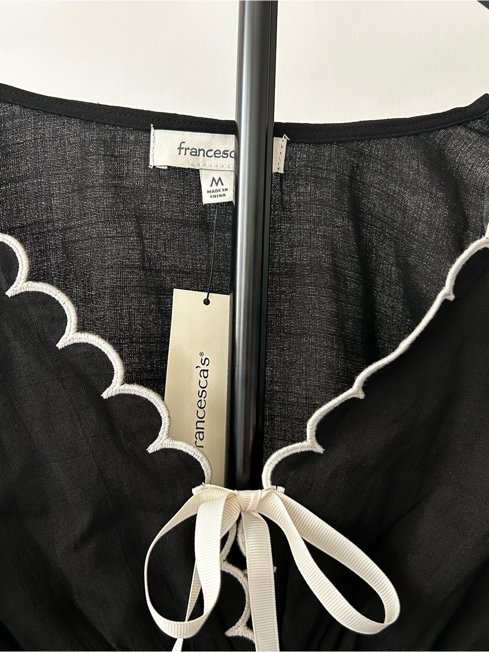 Francesca's Collections Black Long-Sleeve Peasant Top with White Scallop Trim - Picture 2 of 5